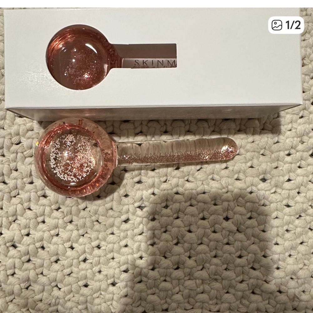SkinMedica Pink Facial Roller (2)